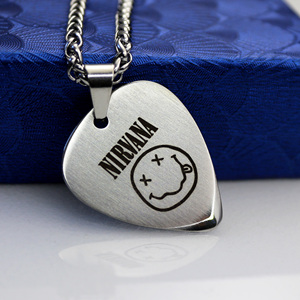 涅槃乐队拨片项链nirvana周边吉他重金属朋克硬摇滚经典笑脸标志