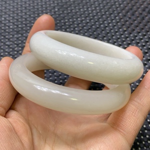 工厂直销正品佘太玉佘太翠白玉原石手镯圈口齐全52-66