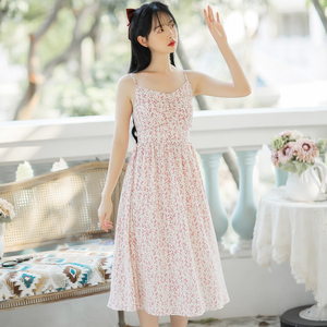 小清新碎花雪纺连衣裙女夏2021年新款森系甜美大学生收腰吊带小裙