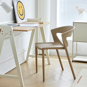 北欧椅子靠背凳子塑料餐椅成人现代简约懒人创意休闲家用餐厅桌椅