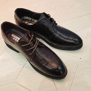 淘宝 红色蚂蚁蜘蛛大王中老年男鞋春秋季舒适耐穿皮鞋男真皮男士休闲