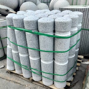 渭南市石材挡车柱挡车桩,石材圆柱形柱子,石头挡车石定制做