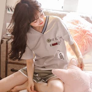 宿舍服女生