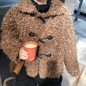 doi泰迪熊色羊毛大衣女短款羊剪绒外套2019秋