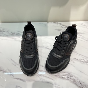 路卡迪龙休闲鞋