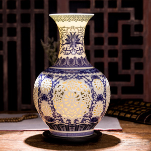 景德镇陶瓷镂空小花瓶中式家居客厅装饰品摆件仿古博古架艺术摆设