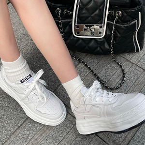 小雨姐姐"团宠小白鞋"厚底松糕鞋女新款百搭舒适休闲鞋运动板鞋