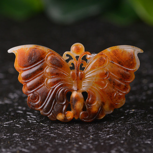 新疆新款玉雕糖羊脂白玉挂件和田玉烫金黄沁 红皮 蝴蝶吊坠135g