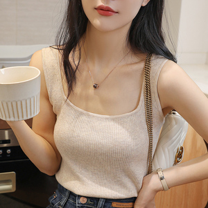 低领长款吊带背心