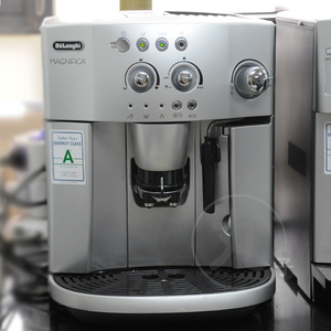 delonghi/德龙 esam4200s 全自动意式咖啡机