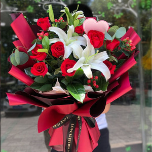 情人节银川鲜花同城速递送女友老婆男友爱人闺蜜玫瑰花束