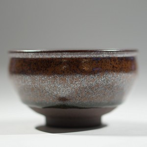 建窑建盏铁锈银霜将军杯通天龙窑柴烧严柳英作品