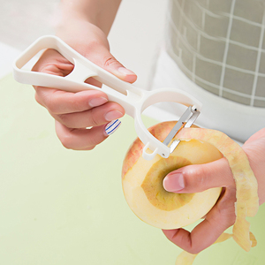 日本进口不锈钢削皮刀厨房多功能水果蔬菜刨刀削苹果土豆刮皮器