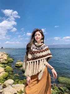 流苏波西米亚外搭毛线披肩女披风斗篷新疆西藏秋冬民族风加厚围巾