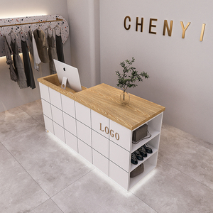 童装店收银柜台