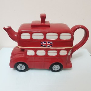 布鲁瓷出口红色小汽车巴士水壶茶壶客厅玄关装饰家居摆件礼物