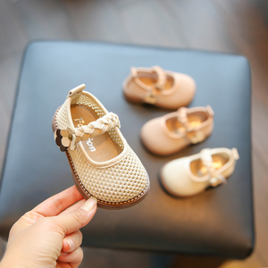 女宝宝鞋子夏季镂空透气凉鞋一岁小童公主鞋软底婴儿学步鞋女童鞋