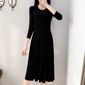 2020春秋季新款打底黑色宽松长款连衣裙长袖莫代尔长裙大摆百褶裙