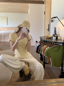 kumikumi纯色收腰正肩U领短袖T恤女夏季修身显瘦短款百搭黄色上衣