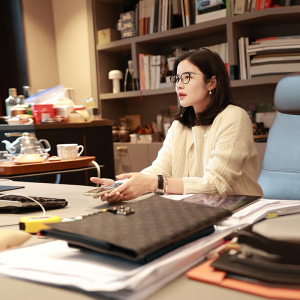 colinwang-张若愚"麻花情怀"100%山羊绒26支纱线短袖t恤开衫女