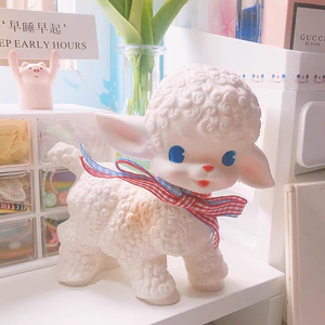 ins昭和复古小羊摆件少女心可爱日本vintage胶皮娃娃玩偶桌面装饰