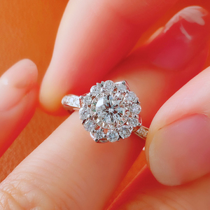 福大生 群镶18K金圆形钻石戒指 绚丽奢华星辰钻戒 显钻结婚女戒