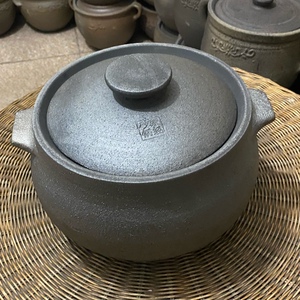 四川雅安荥经天然无釉黑砂锅专用燃气煲汤陶土老式手工耐高温炖锅