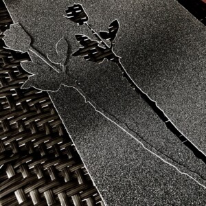 6015damn专业滑板砂纸 细砂 黑砂黑色镂空玫瑰花 双翘长板通用砂