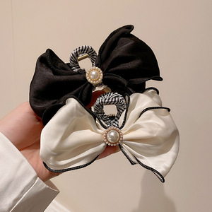 布艺可爱蝴蝶结珍珠发夹日韩小清新时尚设计抓夹家居出行闺蜜发饰