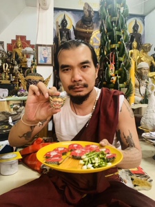 鲁士坤皮 帕皮拉