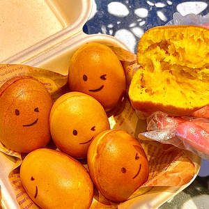 爆浆微笑脸鸡蛋仔打包装盒子红枣梅花小蛋糕甜品汉堡麻薯纸杯六粒