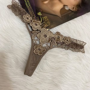 女内裤开档一片式