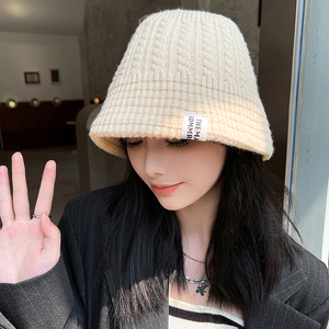 鱼夫女帽渔夫帽女秋冬季百搭显脸小2022新款白色针织毛线帽子冬天