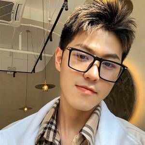 2022新款韩版潮男士大宽脸近视眼镜复古女防蓝光辐射方形素颜框架