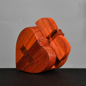 小叶紫檀心形藏物鲁班锁孔明锁爱心全套实木高档红木益智玩具礼物