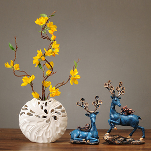 家里电视柜装饰品摆件创意室内客厅酒柜小摆设现代简约工艺品