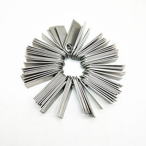 不锈钢圆孔耳朵片门窗焊接配件片防盗网连接耳仔吊片直紧固片