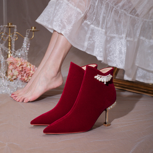 冬季婚鞋女小众高级感新娘婚靴中式秀禾红色靴子结婚高跟短鞋加绒