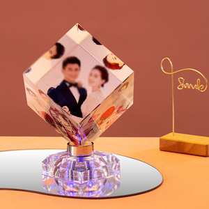 水晶魔方照片定制旋转摆台桌面制作婚纱照 diy创意洗照片做成相框
