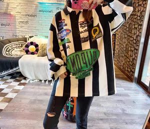 秀秀家同款欧货女装长袖t恤女ins小众设计感上衣显瘦内搭打底衫