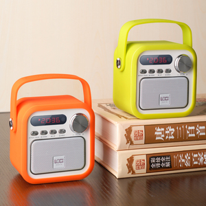 小手掌迷你防摔儿童音乐播放器便携式可充电插卡小音箱收音机音响