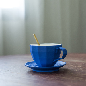 陶瓷几何克莱因蓝水杯子手冲家用咖啡杯下午茶杯马克杯挂耳拉花杯