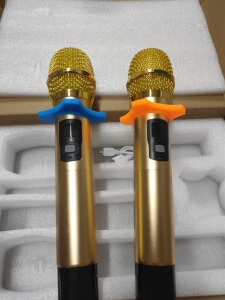 热卖成都设备租赁金笛话筒无线麦克风舞台蓝牙手麦出租送货上门