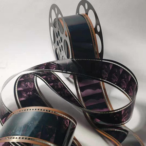 日本购瑕疵品废片怀旧70毫米mm电影拷贝胶卷胶片h片夹盘老电影片