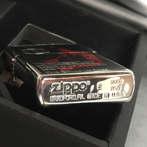 zippo打火机2000年底刻老机 限量号1077  李小龙含黑色双截棍