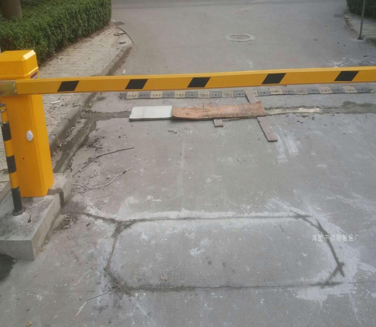 安顺自a动遥控直杆道闸机小区电动景区工地政府停车场挡车器道