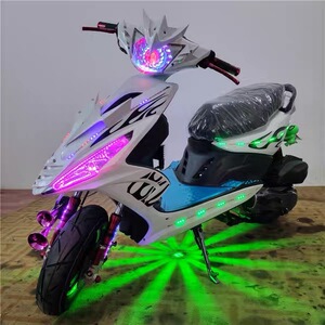 二手踏板摩托车雅马哈鬼火125白幽灵原装正品美团外卖改装燃油车