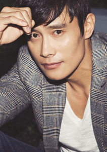 李秉宪 韩国动作男明星海报 寝室书房酒吧ktv装饰画相框墙画挂画