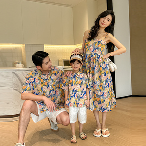 度假亲子装夏季新款母女装吊带碎花连衣裙母子装衬衫韩版家庭装潮
