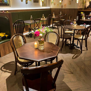 复古咖啡厅桌椅组合甜品烘焙店椅子奶茶店美式西餐厅实木桌子商用